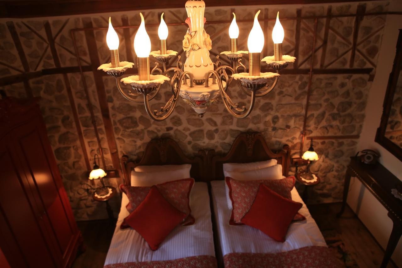 ชิเชกลี โคนัก Hotel Antakya ภายนอก รูปภาพ