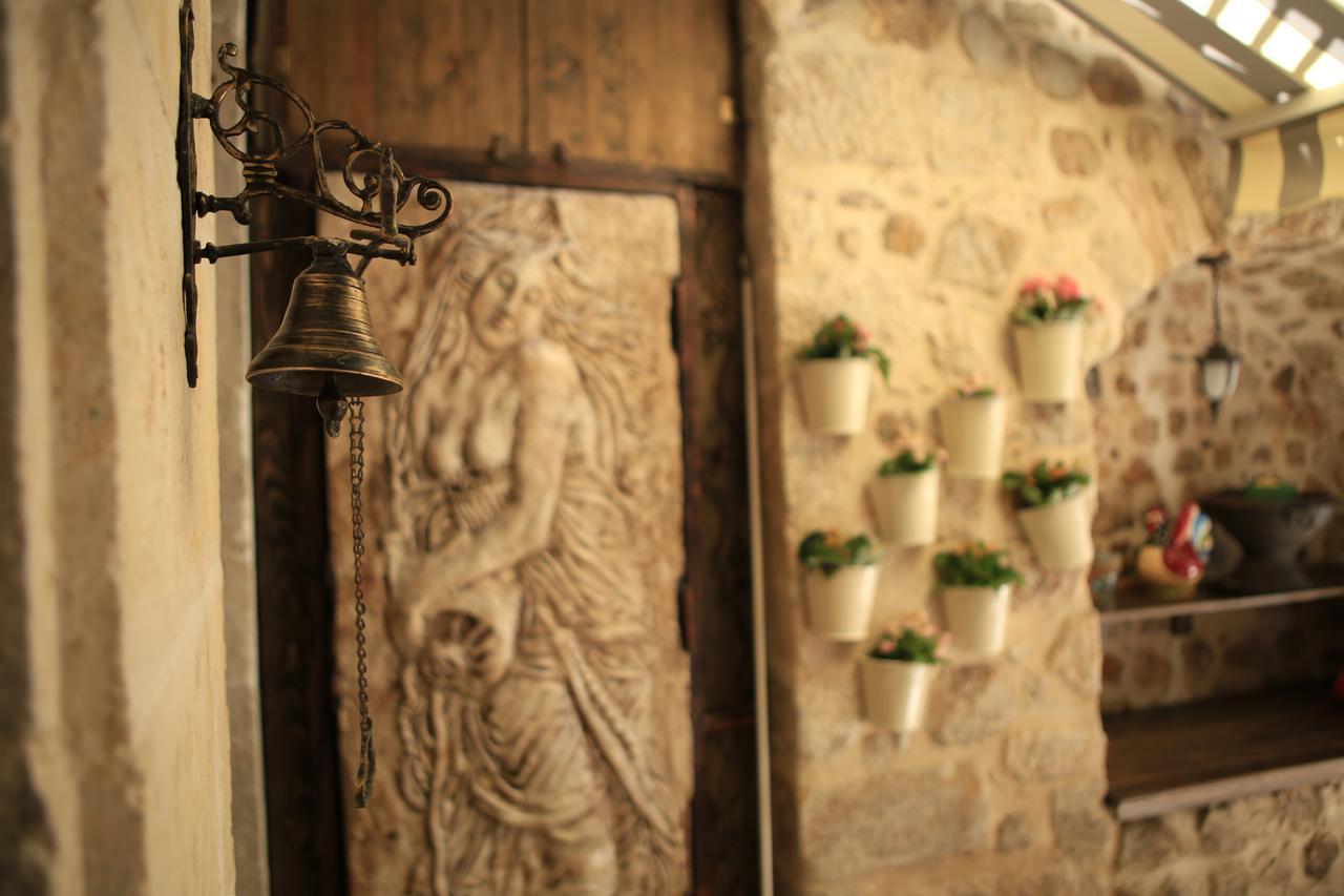 ชิเชกลี โคนัก Hotel Antakya ภายนอก รูปภาพ