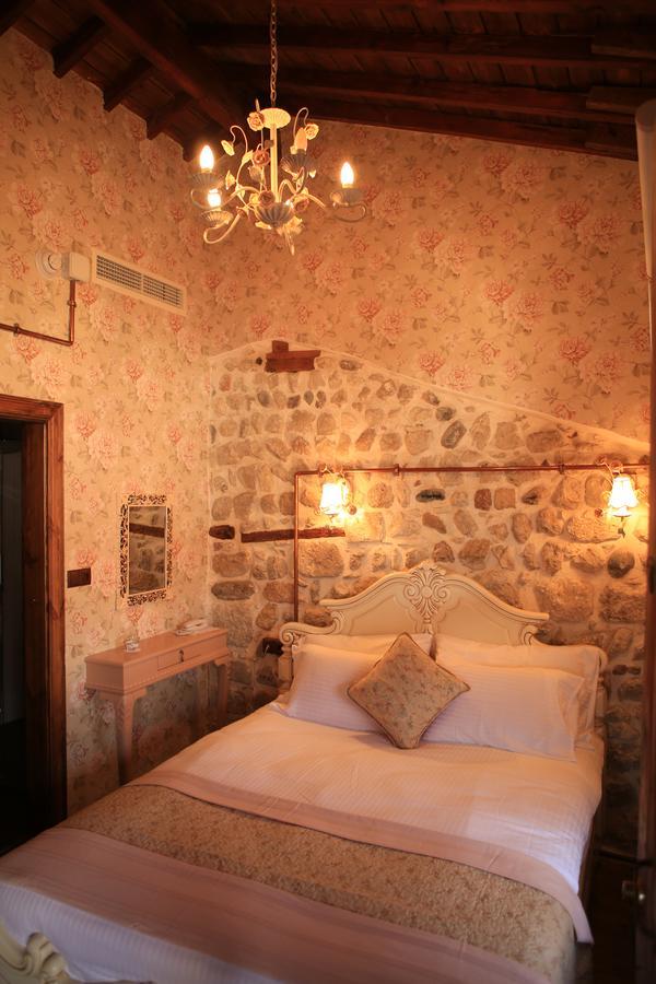 ชิเชกลี โคนัก Hotel Antakya ภายนอก รูปภาพ