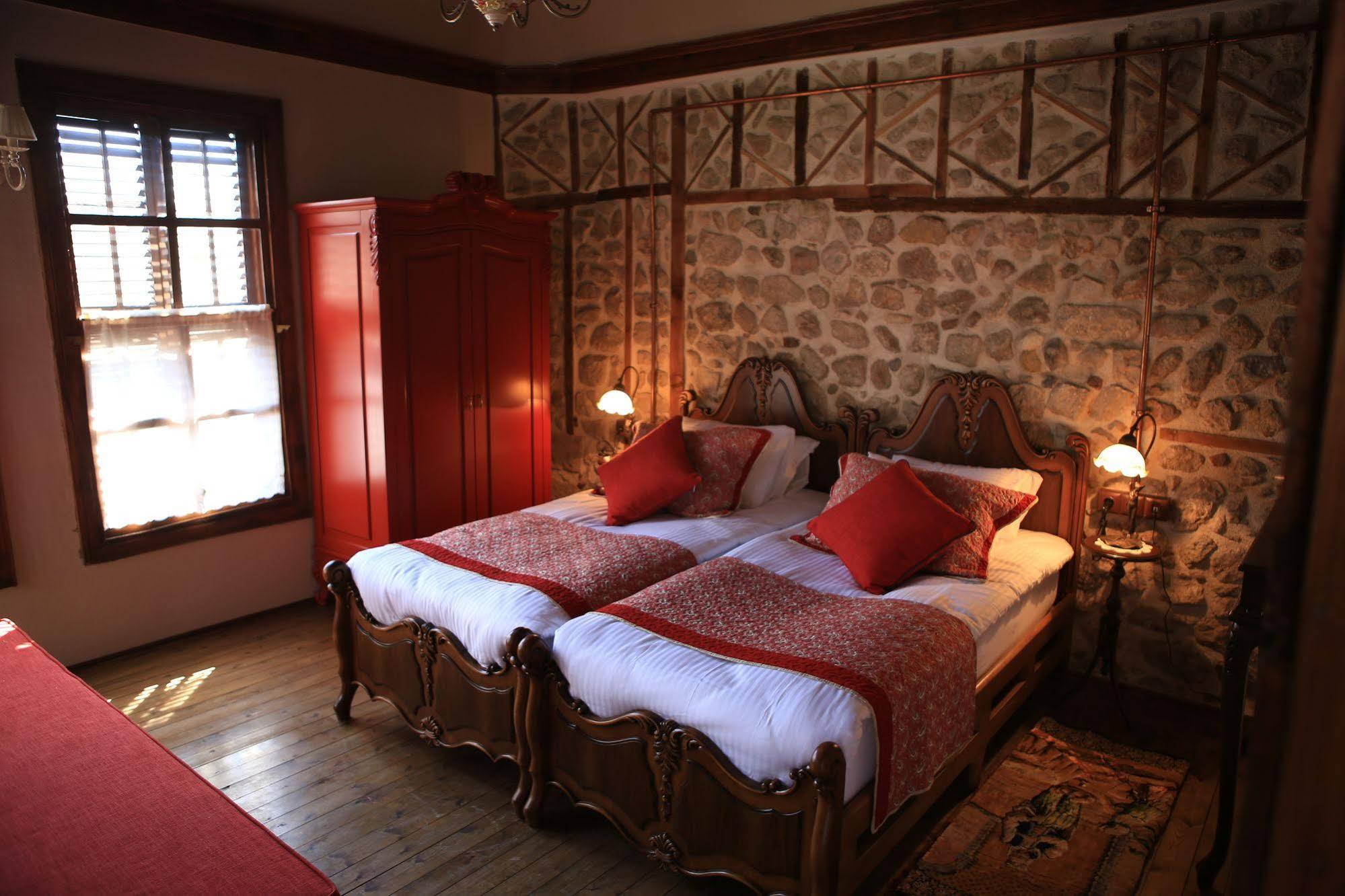 ชิเชกลี โคนัก Hotel Antakya ภายนอก รูปภาพ